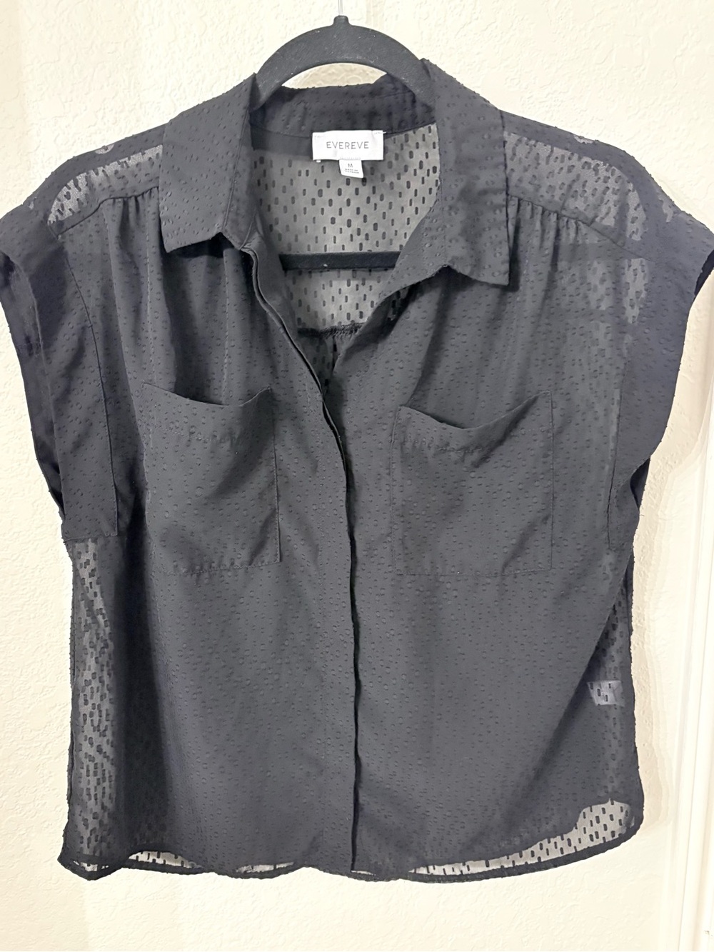 EVEREVE Black Swiss Dot Sheer Cap Sleeve Button Down Blouse Size M